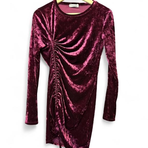 Burgundy Velvet Ruched Long Sleeve Mini Dress size L - Picture 1 of 2